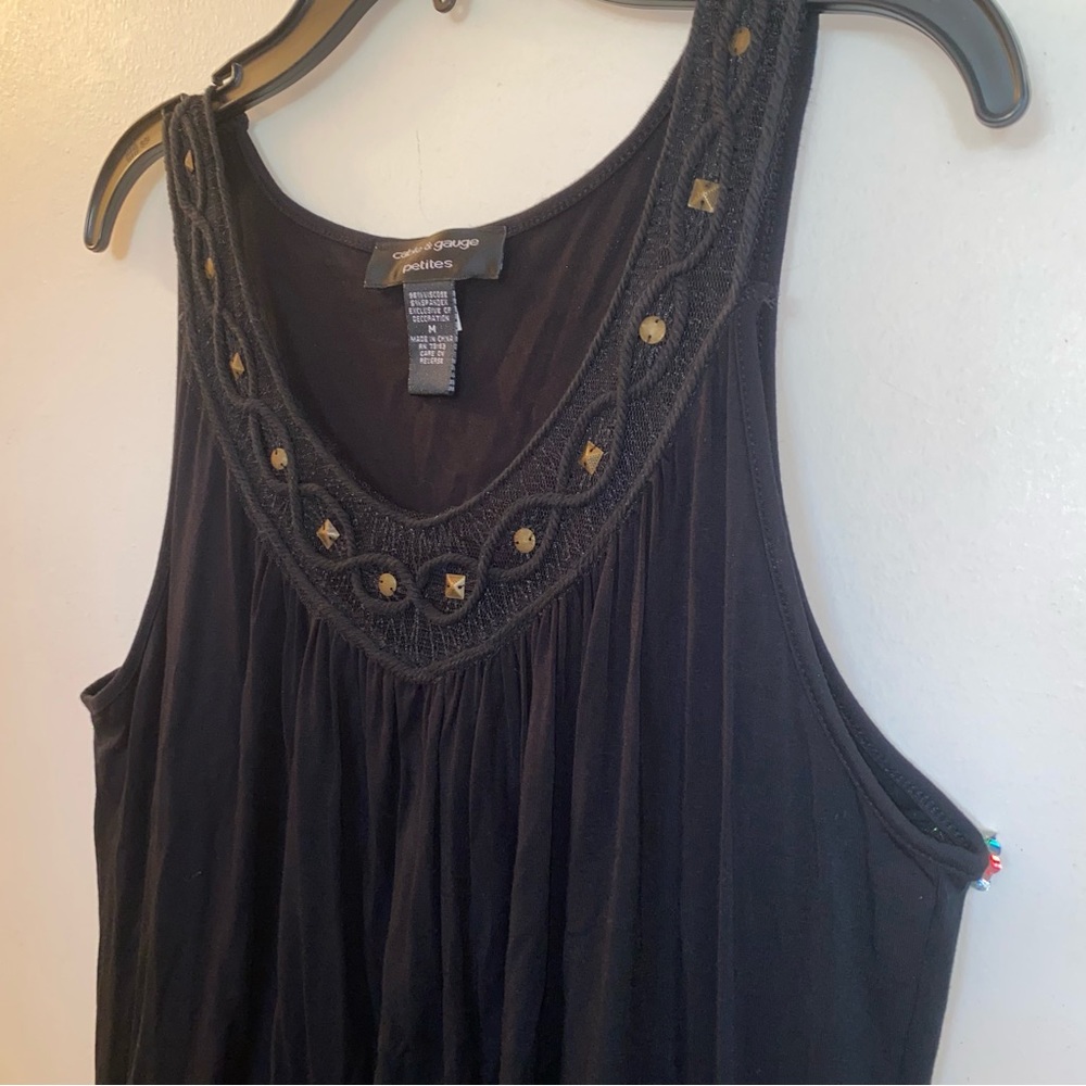 Cable & Gauge Petites - Size: Medium | Black Lace V-Neck Super Soft Tank Top